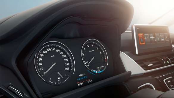 Digitalna instrument ploča BMW-a serije 2 Active Tourer Unutrašnjost s digitalnom instrument pločom s Black Panel dizajnom BMW-a serije 2 Active Tourer F45 2018