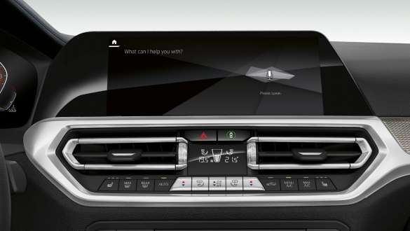 BMW serije 3 limuzina, BMW Intelligent Personal Assistant. Detaljan prednji prikaz kokpita BMW-a serije 3 limuzina s opcijom BMW Intelligent Personal Assistant.