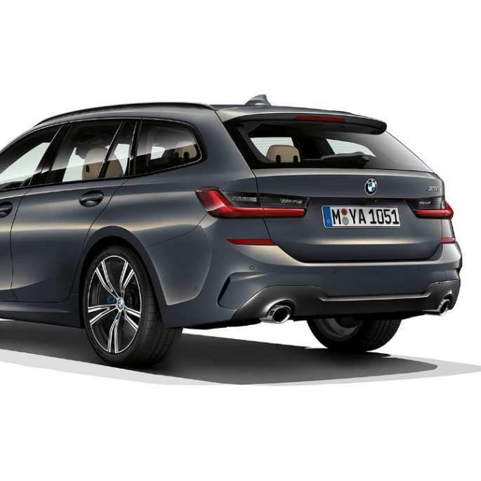 Tročetvrtinski prikaz stražnjeg kraja modela M Sport BMW serije 3 Touring, tročetvrtinski prikaz stražnjeg kraja modela M Sport