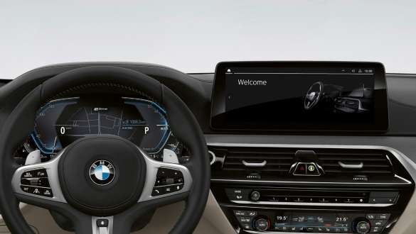 BMW Live Cockpit Professional BMW serije 5 Limuzina G30 unutrašnjost BMW Live Cockpit Professional BMW serije 5 Limuzina G30 Facelift 2020 unutrašnjost kokpit
