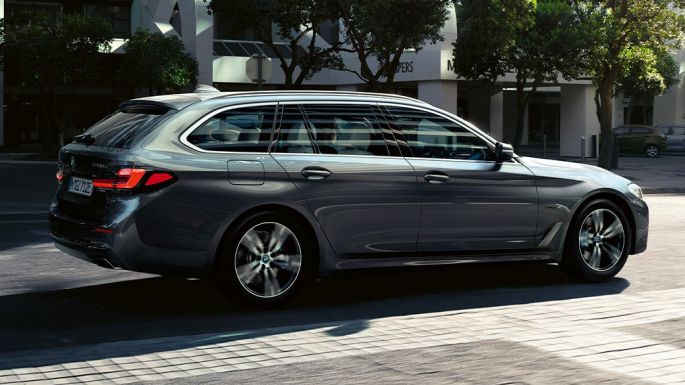 BMW serije 5 Touring G31 bočni prikaz BMW serije 5 Touring G31 Facelift 2020 Sophisto Grey bočni prikaz