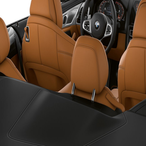 BMW M850i xDrive, unutrašnjost, s otvorenim mekim krovom. BMW M850i xDrive, unutrašnjost, s otvorenim mekim krovom.