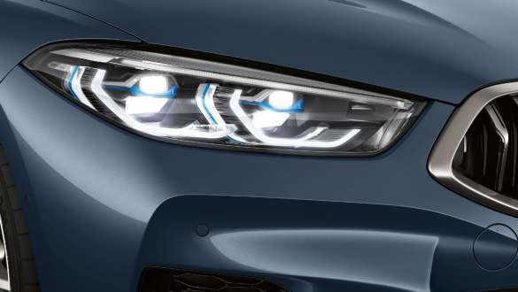 BMW Laserlight. BMW serije 8 Coupé, fokus na prednja svjetla, BMW Laserlight.