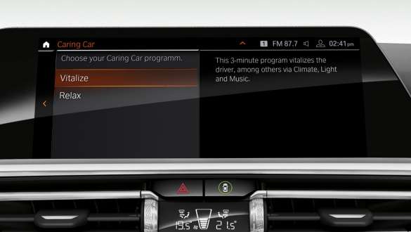 BMW Personal Personal Assistant. BMW serije 8 Coupé, kontrolni zaslon s opcijom BMW Personal Personal Assistant.