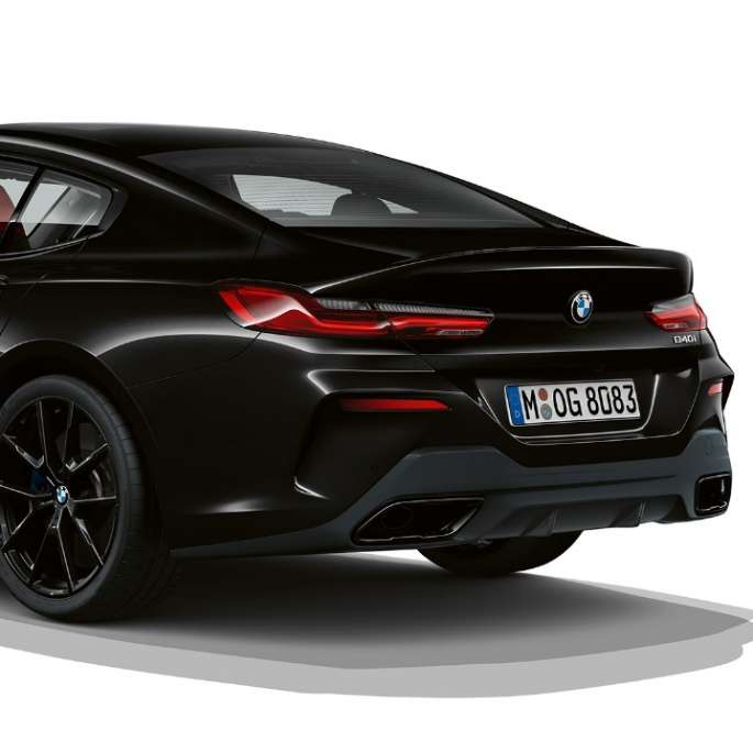 Tročetvrtinski prikaz stražnjeg kraja M Sport paketa BMW serije 8 Gran Coupé, tročetvrtinski prikaz stražnjeg kraja M Sport paketa