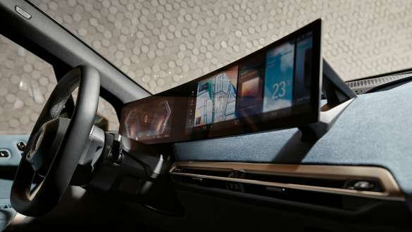 BMW iX i20 električni SUV BMW zakrivljeni zaslon BMW iX i20 električni SUV BMW zakrivljeni zaslon unutrašnjost