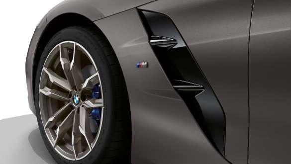 Air Breather BMW-a Z4 M40i G29 Detaljan prikaz stavke Air Breather BMW-a Z4 M40i G29 2019 BMW Individual Frozen Grey metalik boje