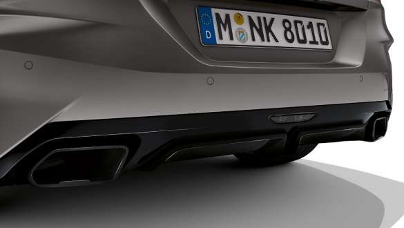 Ispušne cijevi BMW-a Z4 M40i G29 Detaljan prikaz stražnjeg kraja i ispušnih cijevi BMW-a Z4 M40i G29 2019 BMW Individual Frozen Grey metalik boje