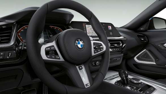 Upravljač BMW-a Z4 M40i Roadster G29 Upravljač u kokpitu s promjenjivim sportskim upravljanjem BMW-a Z4 M40i Roadster G29 2019
