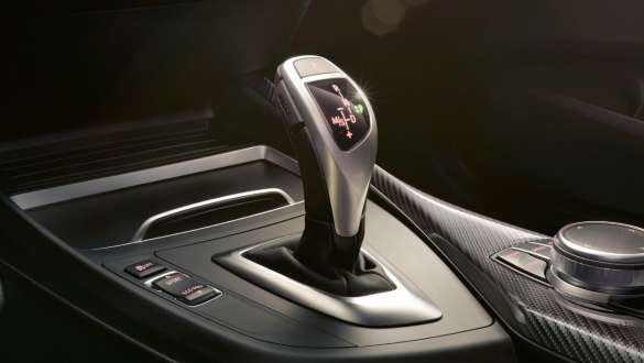 Steptronic Sport mjenjač BMW M240i Coupé Steptronic Sport mjenjač BMW M240i Coupé F22 2017 unutrašnjost