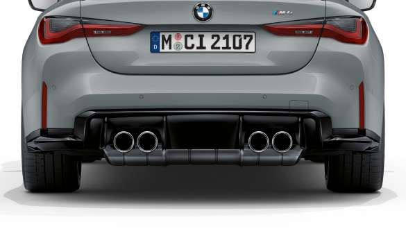 Kromirani završeci ispušnih cijevi BMW M4 Coupé G82 2020 BMW M4 Coupé G82 2020 kromirani završeci ispušnih cijevi Chrome krupni plan