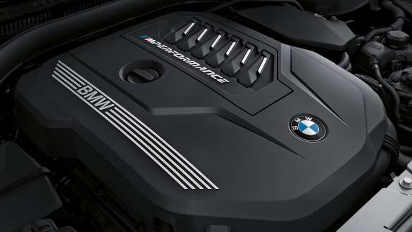 BMW M TwinPower Turbo benzinski motor BMW M440i xDrive Coupé G22 2020 BMW M440i xDrive Coupé G22 2020 BMW M TwinPower Turbo redni 6-cilindrični benzinski motor krupni plan