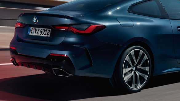 Adaptivni M ovjes BMW M440i xDrive Coupé G22 2020 BMW M440i xDrive Coupé G22 2020 Adaptivni M ovjes detalj stražnji odbojnik