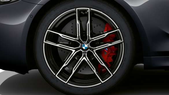 M kompozitne kočnice BMW-a M5 F90 2020 Detaljan prikaz kotača i M kompozitnih kočnica BMW-a M5 F90 LCI Facelift 2020 Brands Hatch Grey metalik boje