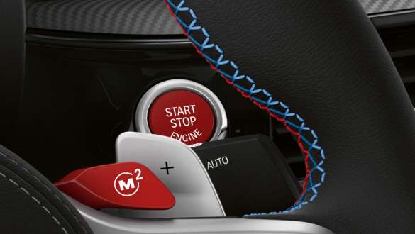 Start/Stop tipka crvene boje u BMW-u M5 Competition F90 2020 Start/Stop tipka crvene boje u kokpitu BMW-a M5 Competition F90 LCI Facelift 2020