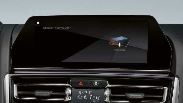 BMW Intelligent Personal Assistant. BMW serije 8 Coupé M Automobili sa BMW Intelligent Personal Assistant.