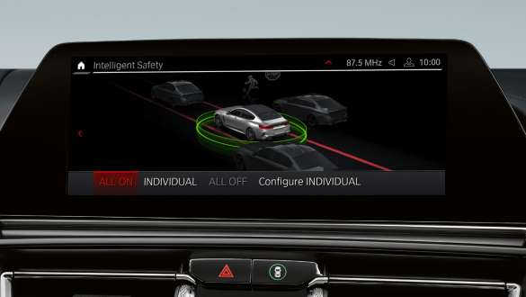 Driving Assistant Professional BMW-a serije 8 Gran Coupé M Automobila Unutrašnjost s opcijom Driving Assistant Professional BMW-a serije 8 Gran Coupé M Automobila F93 2020