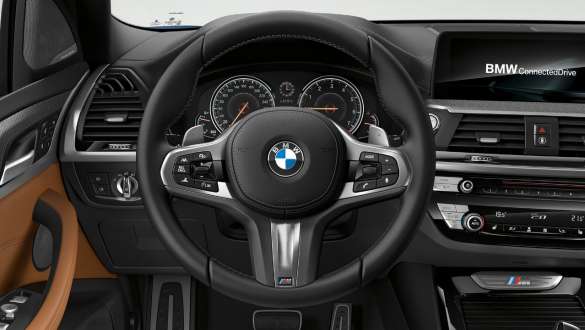 BMW X3 M40i i BMW X3 M40d, M kožni upravljač. BMW X3 M40i i BMW X3 M40d, unutrašnjost, kokpit s M kožnim upravljačem.