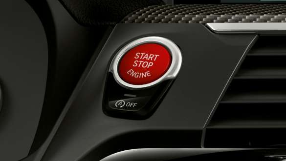 BMW X3 M Competition, crvena Start/Stop tipka. BMW X3 M Competition, unutrašnjost, kokpit, crvena Start/Stop tipka.