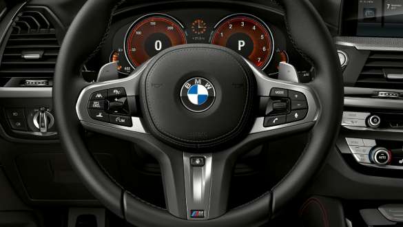 BMW X4 M40i i BMW X4 M40d, promjenjivo sportsko upravljanje. BMW X4 M40i i BMW X4 M40d, unutrašnjost, kokpit, M kožni upravljač, promjenjivo sportsko upravljanje.
