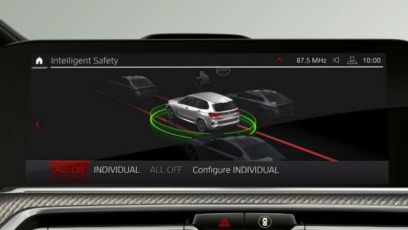 BMW X5 M Automobili sa Driving Assistant Professional F95 G05 Driving Assistant Professional BMW X5 M Automobili F95 2020 G05 2018 SUV unutrašnjost