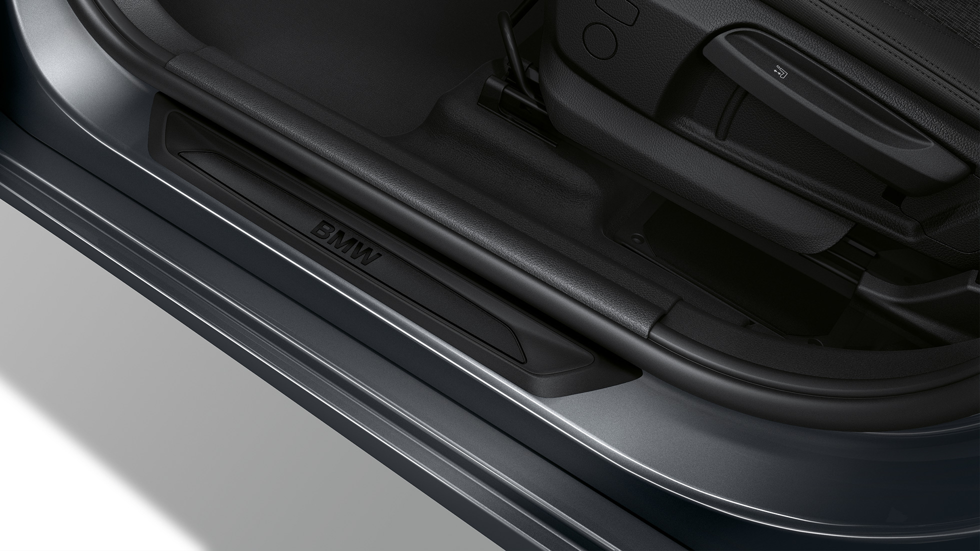 Gazišta pragova vrata BMW-a serije 2 Active Tourer Model Advantage Vanjština s gazištima pragova vrata BMW-a serije 2 Active Tourer F45 2018 218i Mineral Grey metalik boje