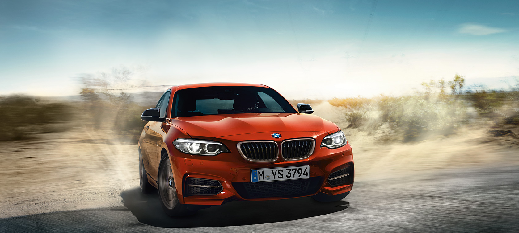 BMW serije 2 Coupé, prikaz tijekom dinamične vožnje BMW serije 2 Coupé, prikaz tijekom dinamične vožnje