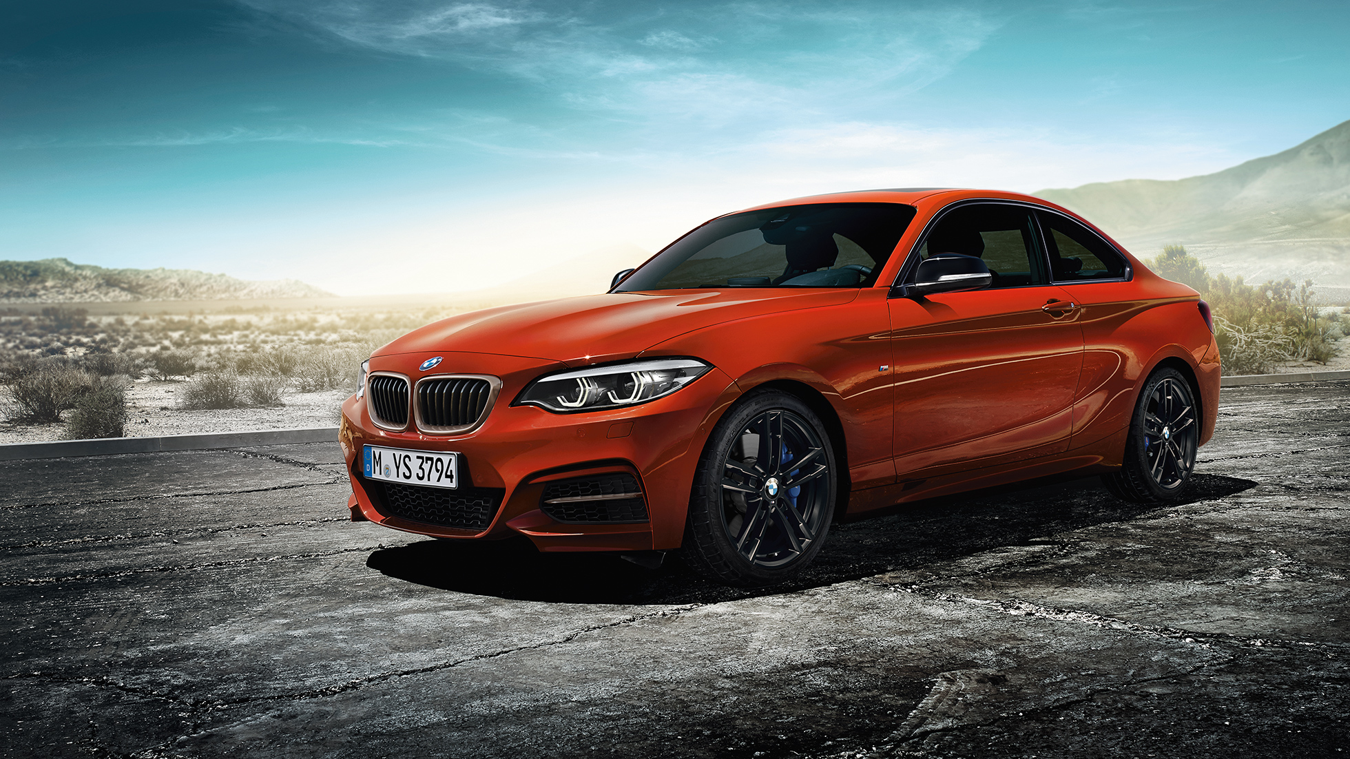 BMW serije 2 Coupé, stacionaran prikaz s prednje strane BMW serije 2 Coupé, stacionaran prikaz s prednje strane