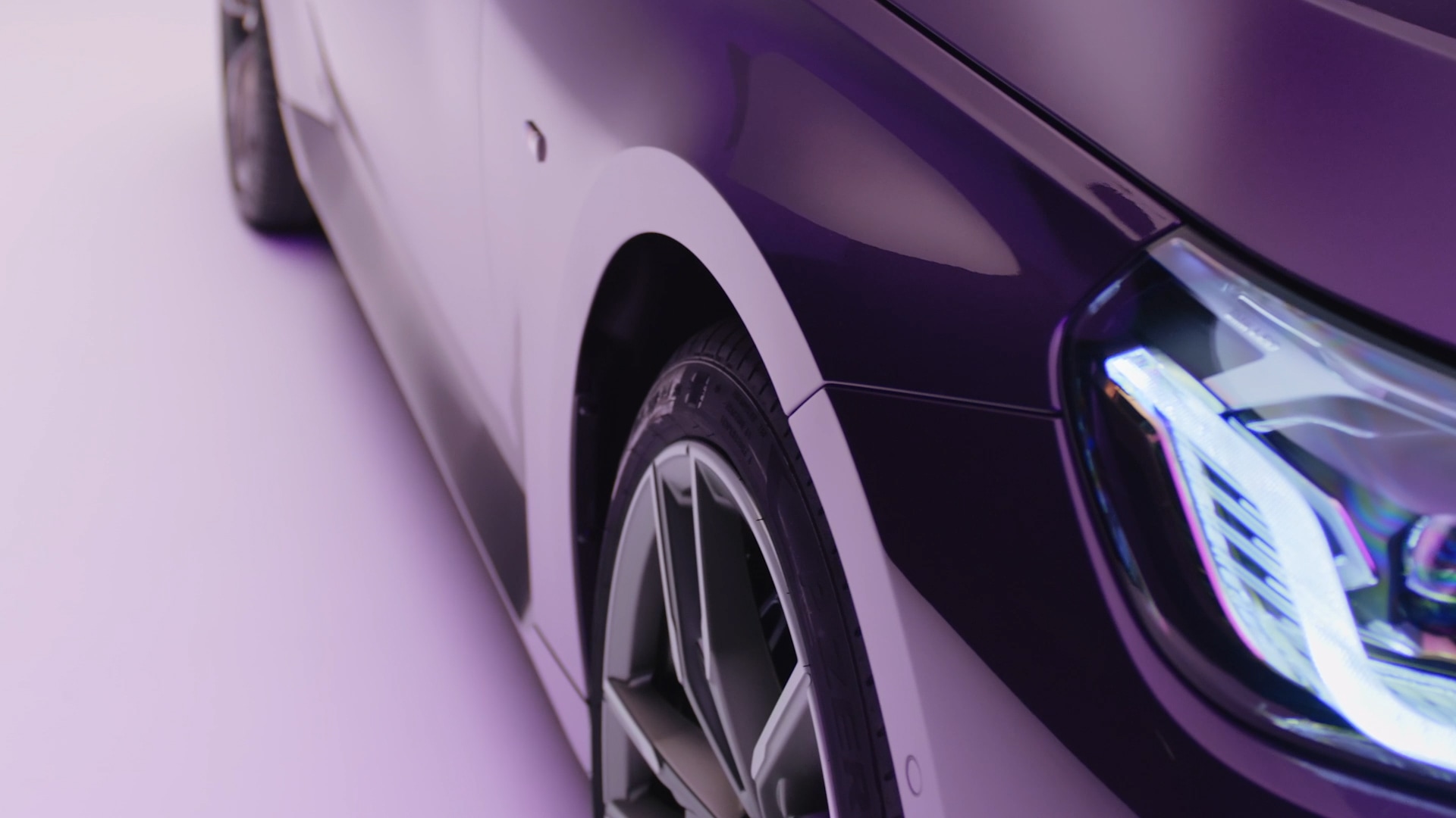 Karakteristike vanjštine BMW serije 2 Coupé. Karakteristike vanjštine BMW serije 2 Coupé.