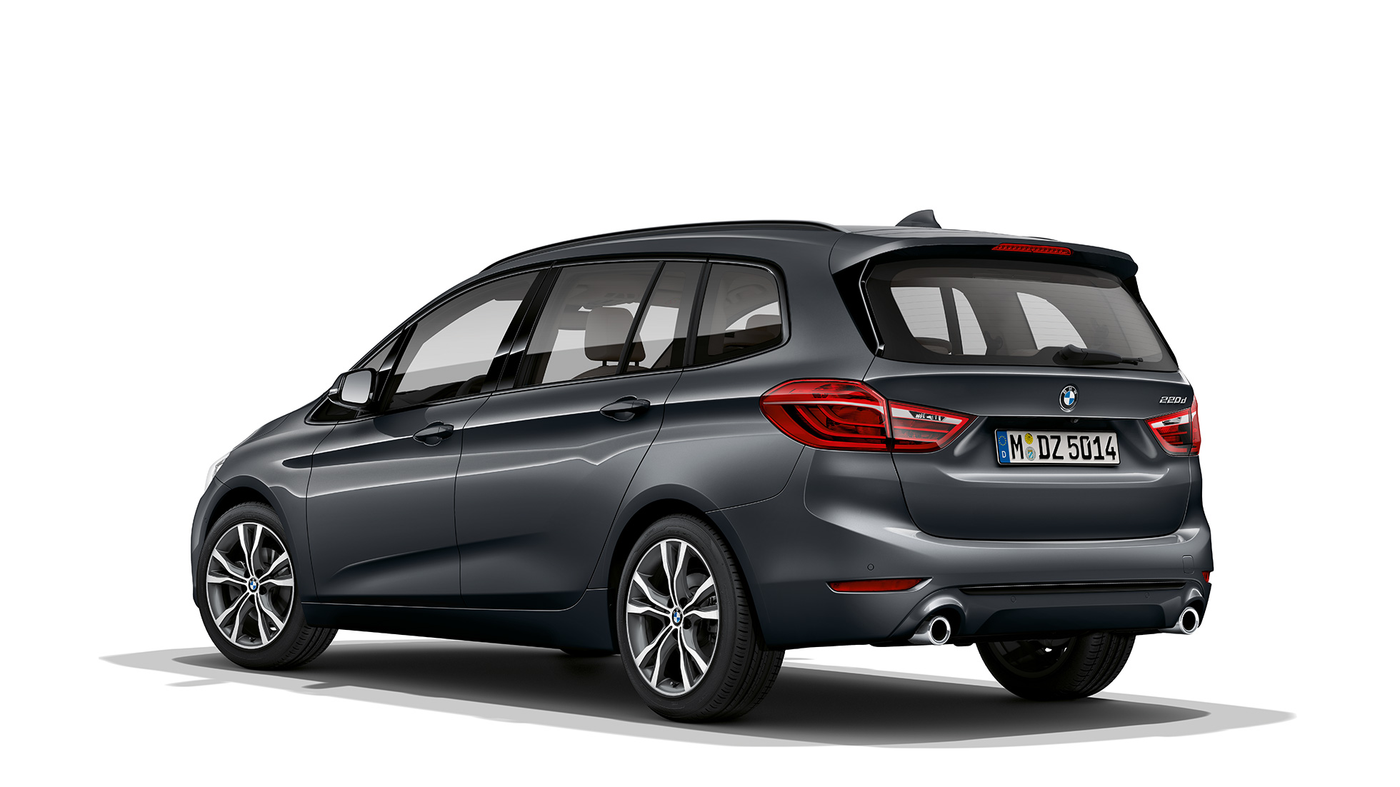Tročetvrtinski prikaz stražnjeg kraja BMW-a serije 2 Gran Tourer Model Sport Line Tročetvrtinski prikaz stražnjeg kraja BMW-a serije 2 Gran Tourer 220d Model Sport Line F46 Facelift 2018 Mineral Grey metalik boje
