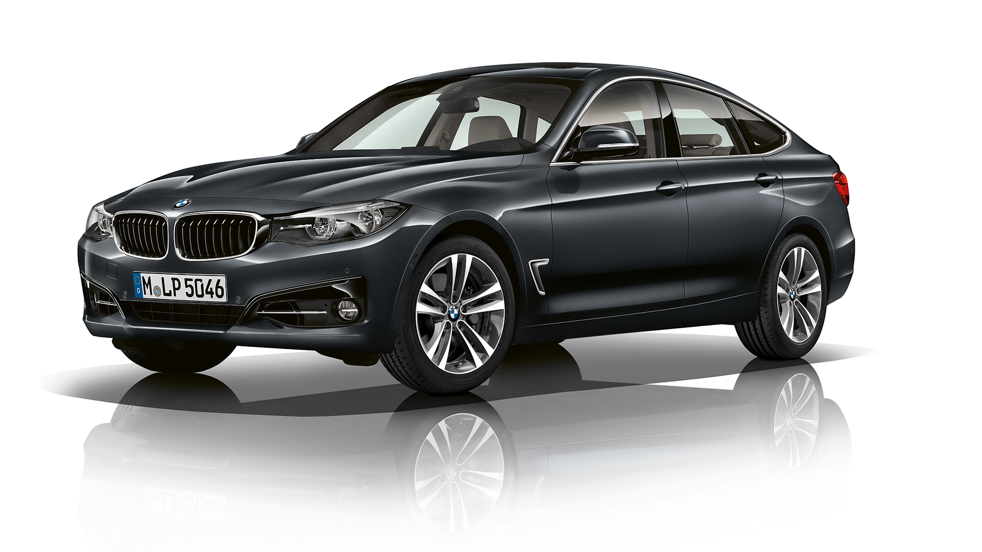 BMW serije 3 Gran Turismo, tročetvrtinski prikaz prednjeg kraja modela Sport Line BMW serije 3 Gran Turismo, tročetvrtinski prikaz prednjeg kraja modela Sport Line