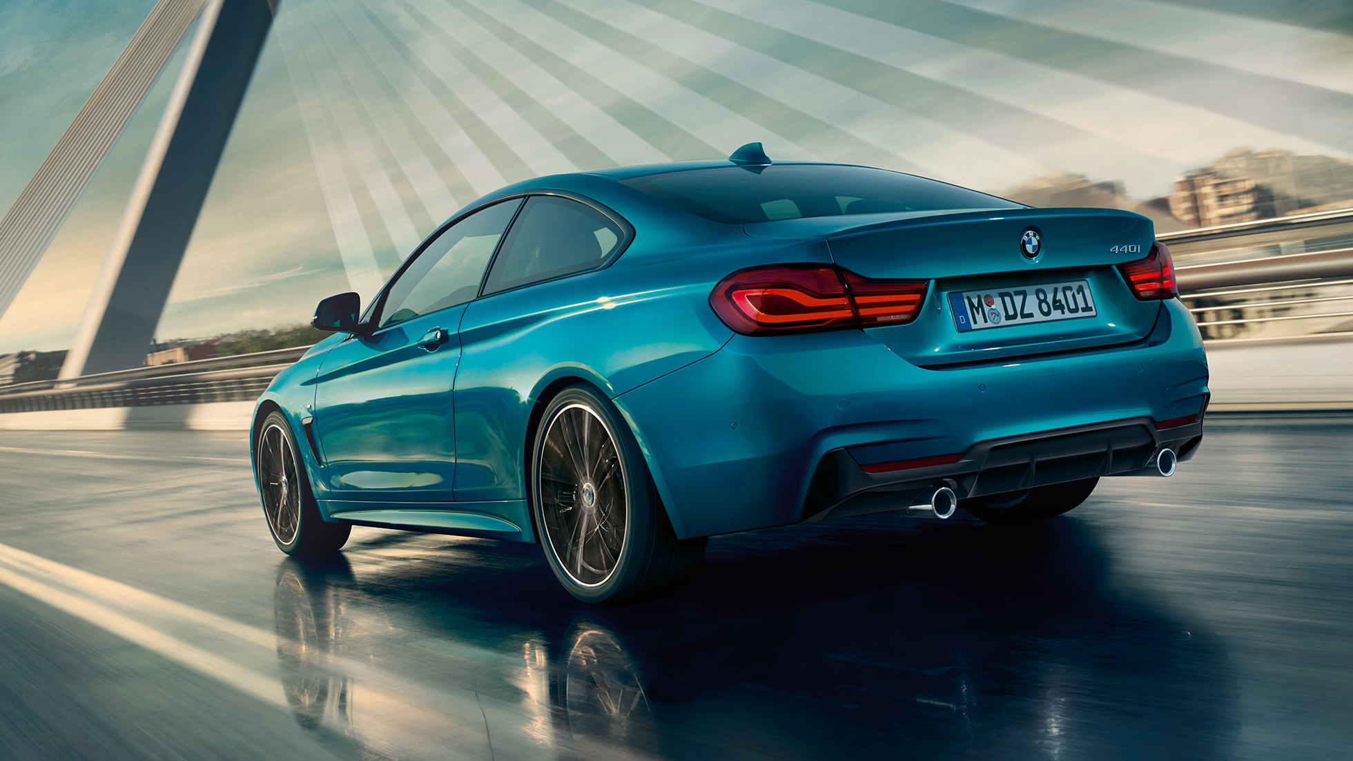 BMW serije 4 Coupé, tročetvrtinski prikaz stražnjeg kraja BMW serije 4 Coupé, tročetvrtinski prikaz stražnjeg kraja