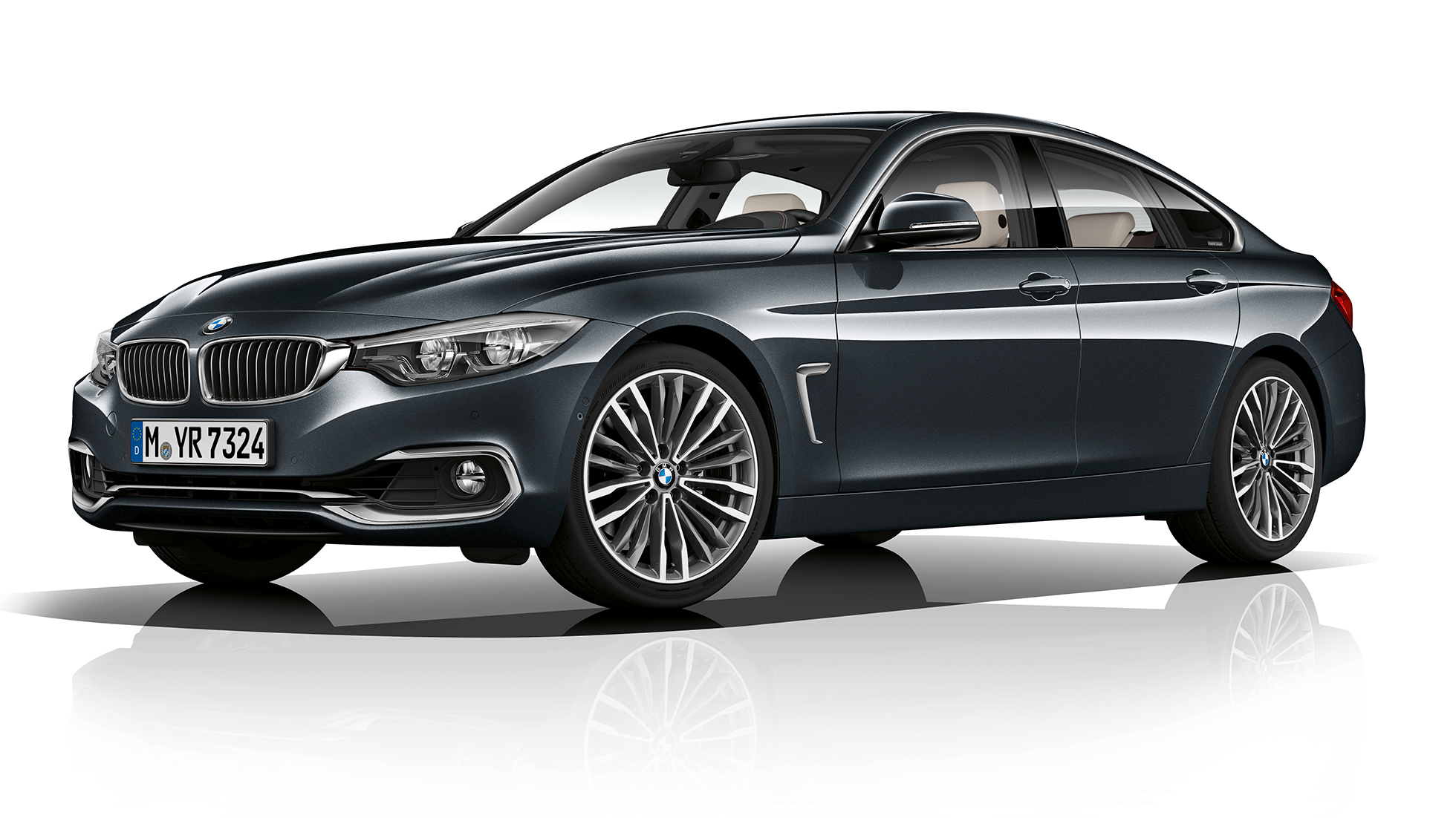 BMW serije 4 Gran Coupé, tročetvrtinski prikaz prednjeg kraja modela Luxury Line BMW serije 4 Gran Coupé, tročetvrtinski prikaz prednjeg kraja modela Luxury Line