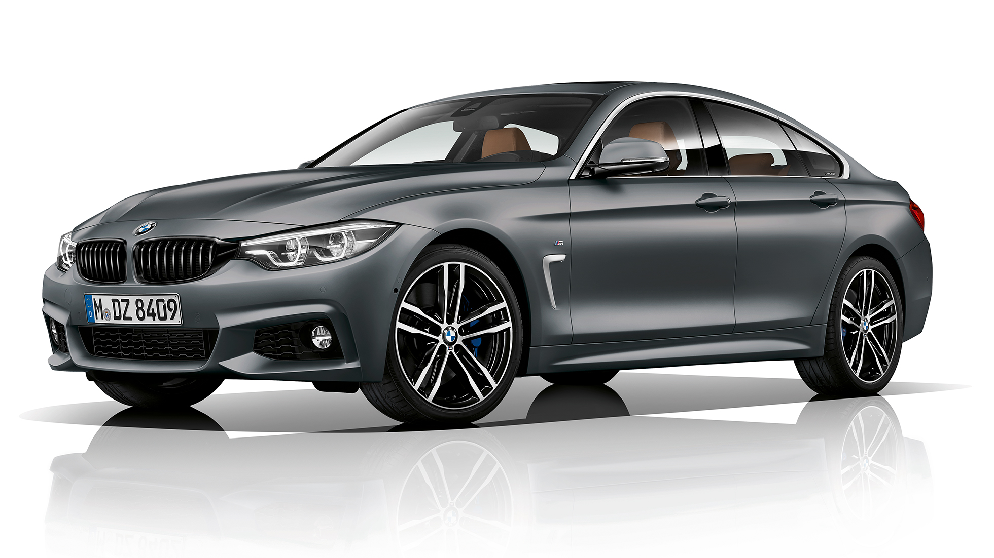 BMW serije 4 Gran Coupé, tročetvrtinski prikaz prednjeg kraja modela M Sport BMW serije 4 Gran Coupé, tročetvrtinski prikaz prednjeg kraja modela M Sport