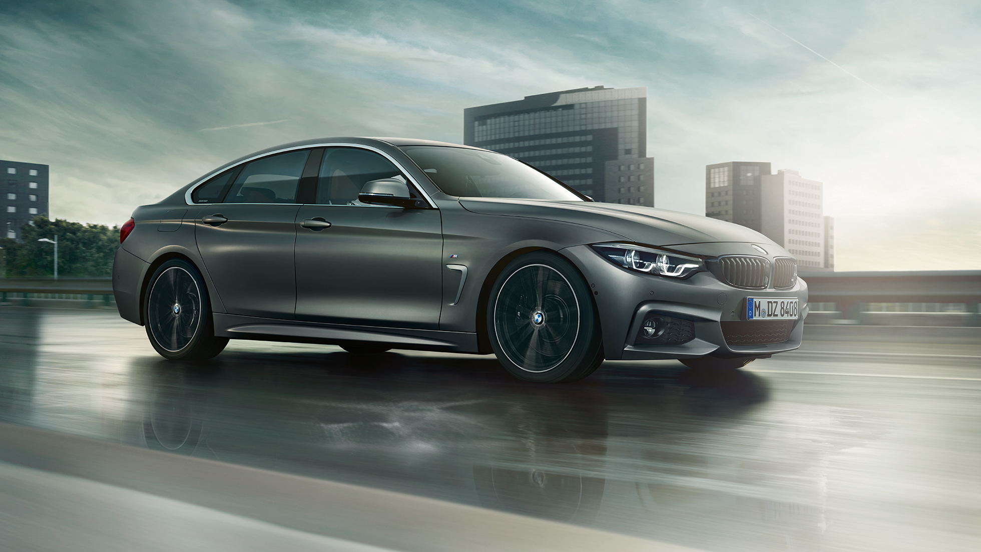 BMW serije 4 Gran Coupé, bočni prikaz tijekom vožnje BMW serije 4 Gran Coupé, bočni prikaz tijekom vožnje