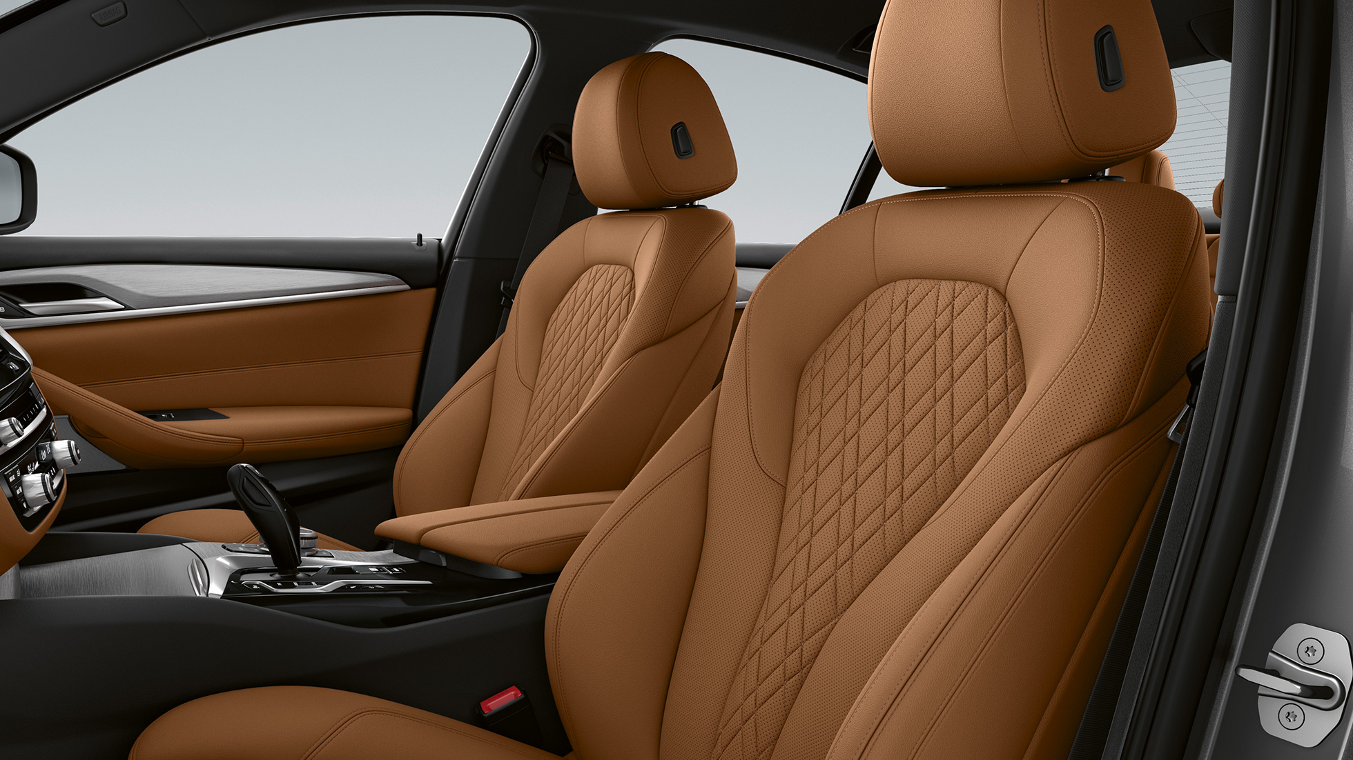 Presvlake BMW serije 5 limuzina G30 Osnovna oprema Presvlake u Sensatec Cognac BMW serije 5 limuzina 540i G30 2020 Osnovna oprema unutrašnjost