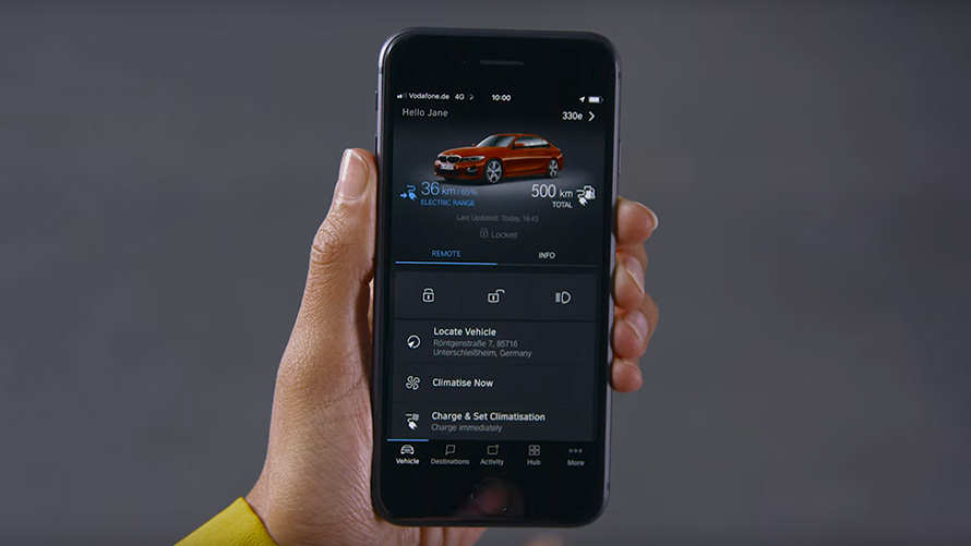 Pametni telefon s aplikacijom BMW Connected BMW serije 5 Limuzina G30; Detaljan prikaz pametnog telefona s aplikacijom BMW Connected