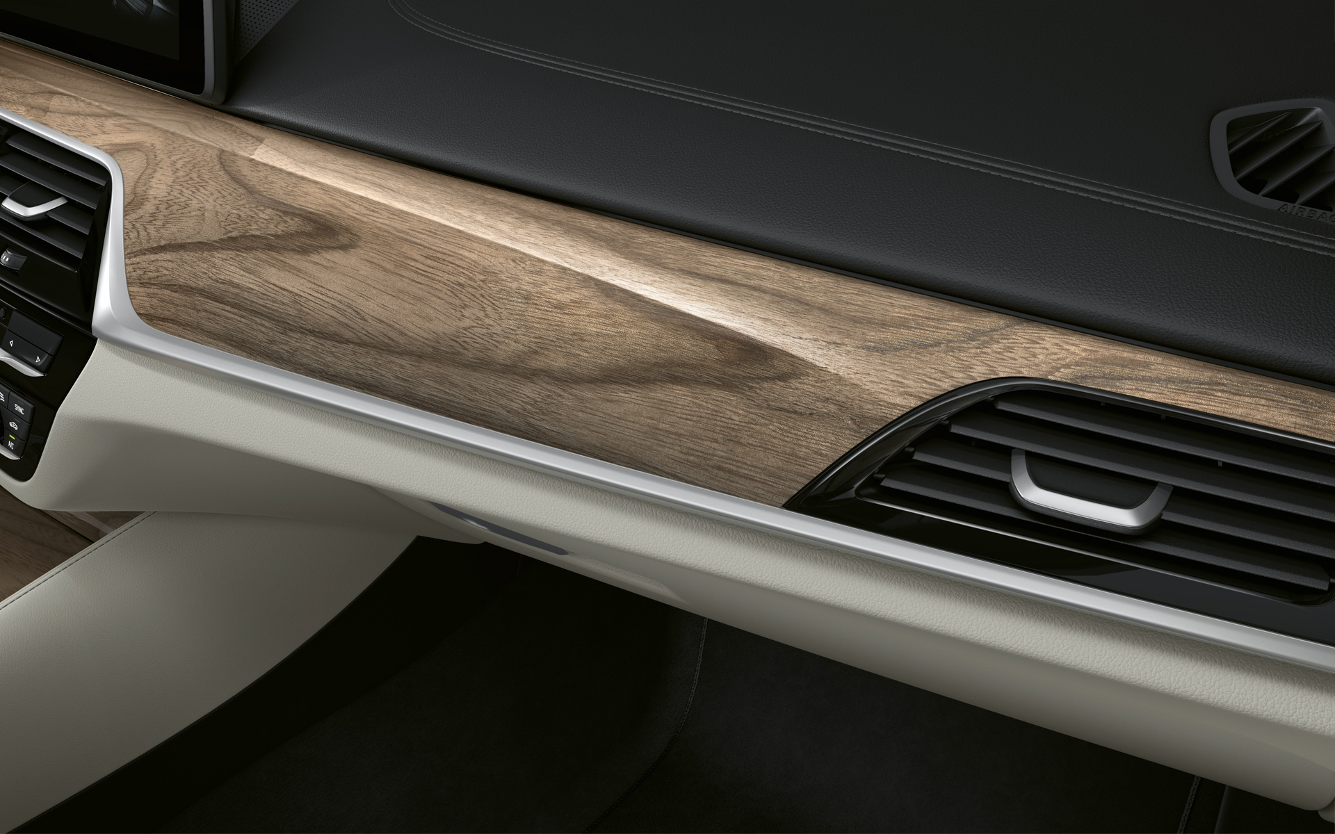 BMW serije 5 Limuzina G30 Facelift 2020 kokpit detalj letvice unutrašnjosti Light Sen drvo BMW serije 5 Limuzina G30 Facelift 2020 kokpit detalj letvice unutrašnjosti Light Sen drvo