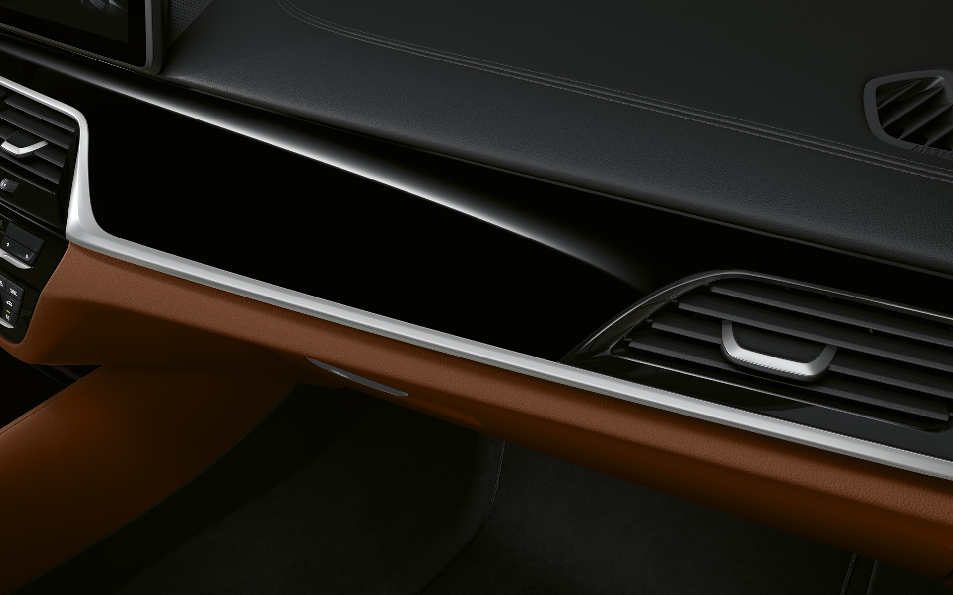 BMW serije 5 Limuzina G30 LCI kokpit detalj Piano Black s detaljima Pearl Chrome BMW serije 5 Limuzina G30 Facelift 2020 kokpit detalj Piano Black s detaljima Pearl Chrome