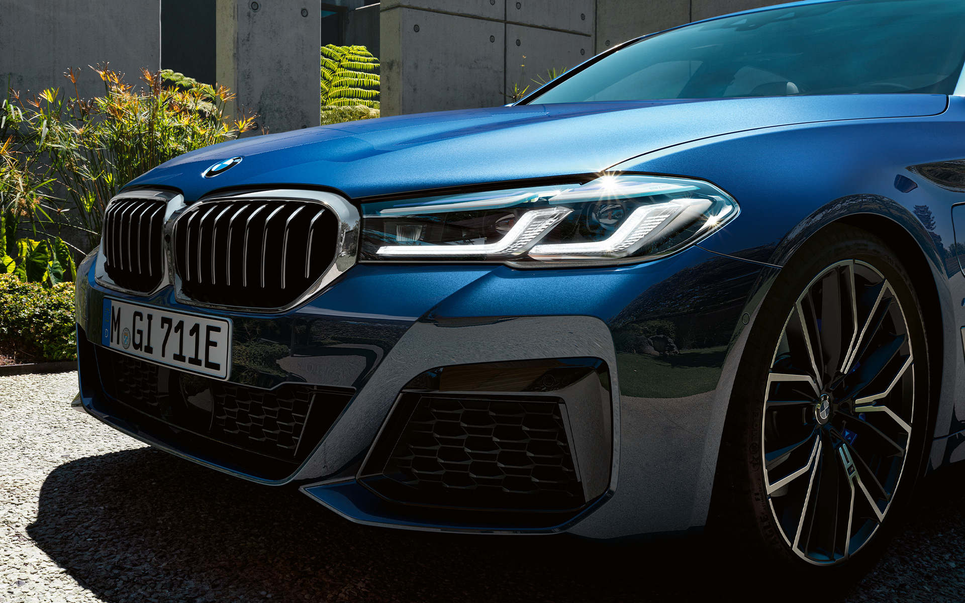 BMW Laserlight BMW serije 5 Limuzina G30 BMW Laserlight BMW serije 5 Limuzina G30 Facelift 2020 Phytonic Blue krupni plan sprijeda
