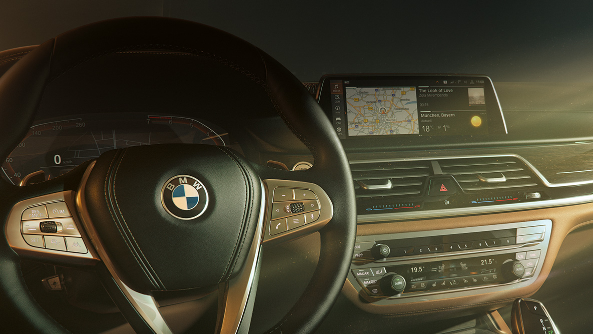Opcija Remote Software Upgrade BMW-a serije 7 Limuzina BMW Remote Software Upgrade: detaljan prikaz digitalne instrument ploče