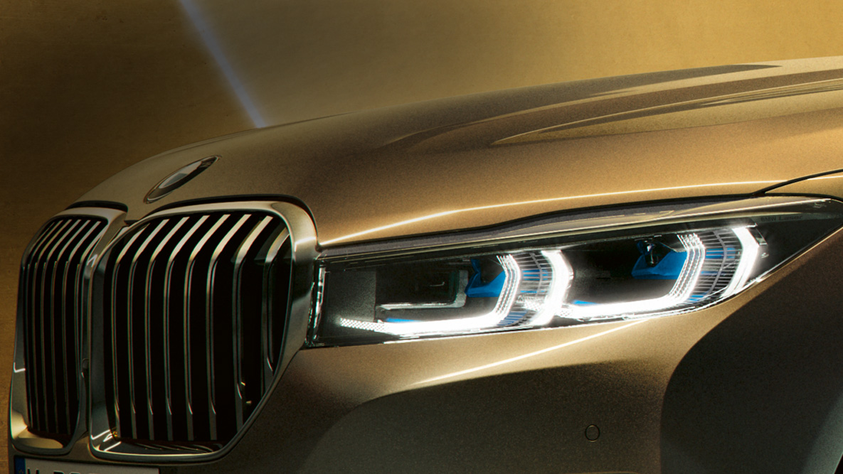 BMW serije 7 limuzina G11 G12 2019 laserska svjetla BMW serije 7 limuzina G11 G12 2019 Bernina Grey Amber Effect pogled izbliza na laserska svjetla sa plavo bijelim detaljima