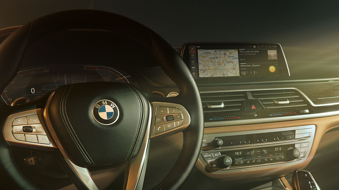 BMW serije 7 limuzina G11 G12 2019 BMW Remote Software Upgrade BMW serije 7 limuzina G11 G12 2019 kokpit izbliza, BMW Remote Software Upgrade