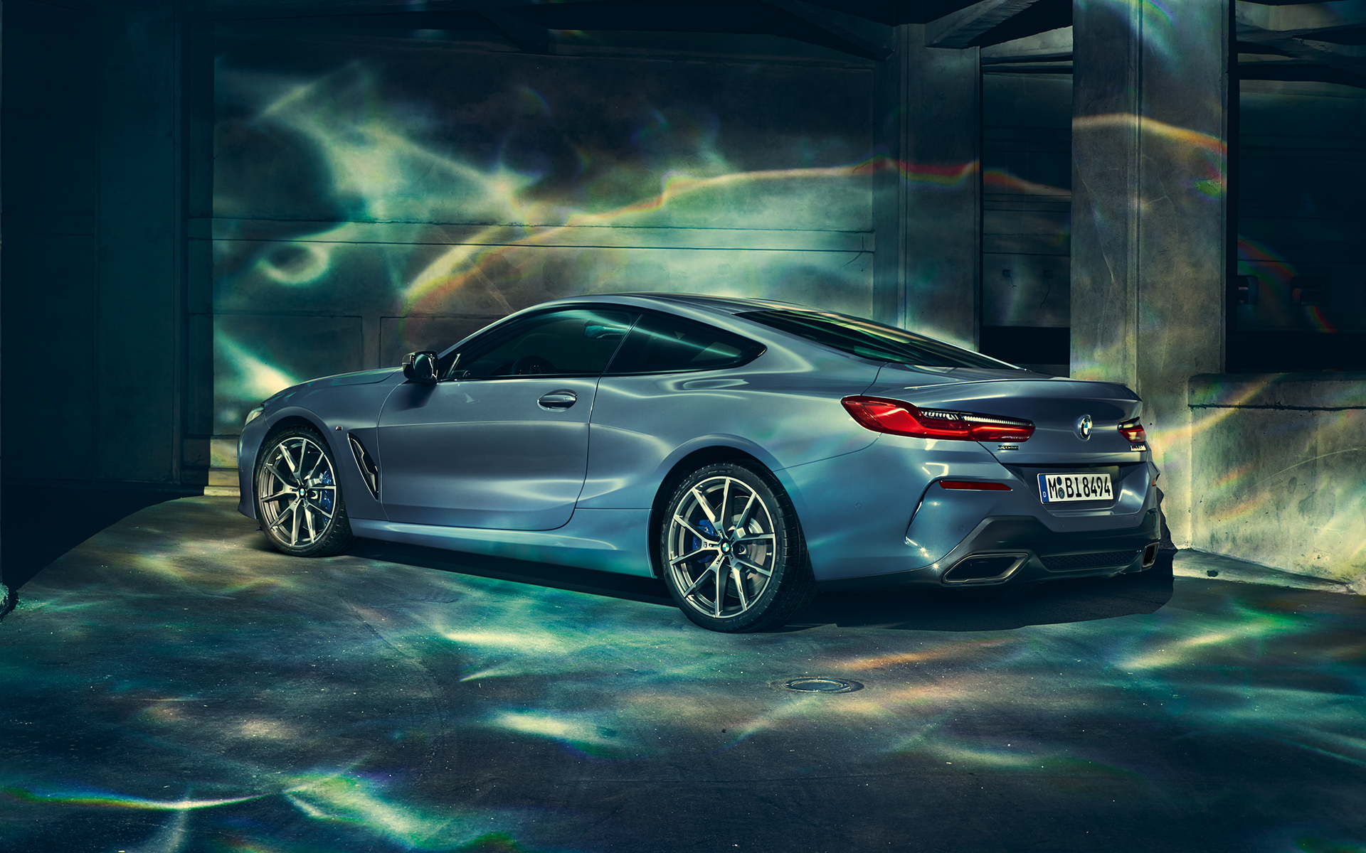 BMW serije 8 Coupé, lijeva strana BMW serije 8 Coupe.