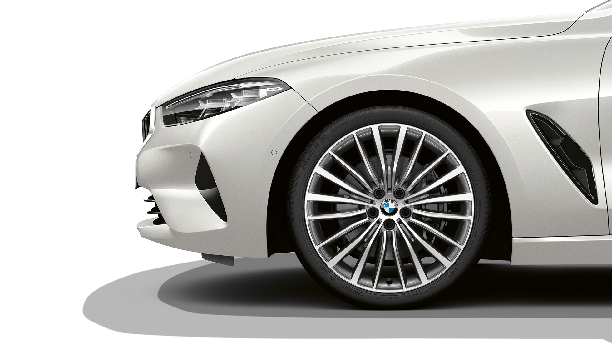 19'' lakometalni kotači Multi-spoke 731 Bicolor. BMW serije 8 Coupé, 19'' lakometalni kotači Multi-spoke 731 Bicolor.