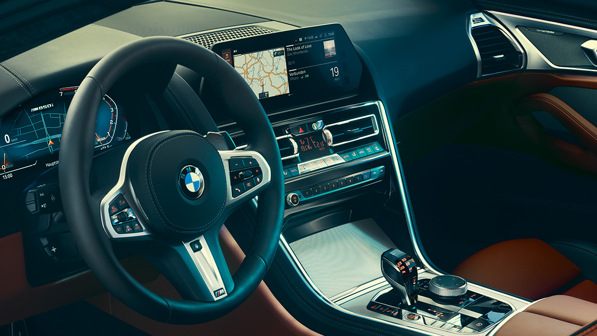 BMW serije 8 Coupé, kokpit. Detaljan prikaz kokpita BMW-a serije 8 Coupé.