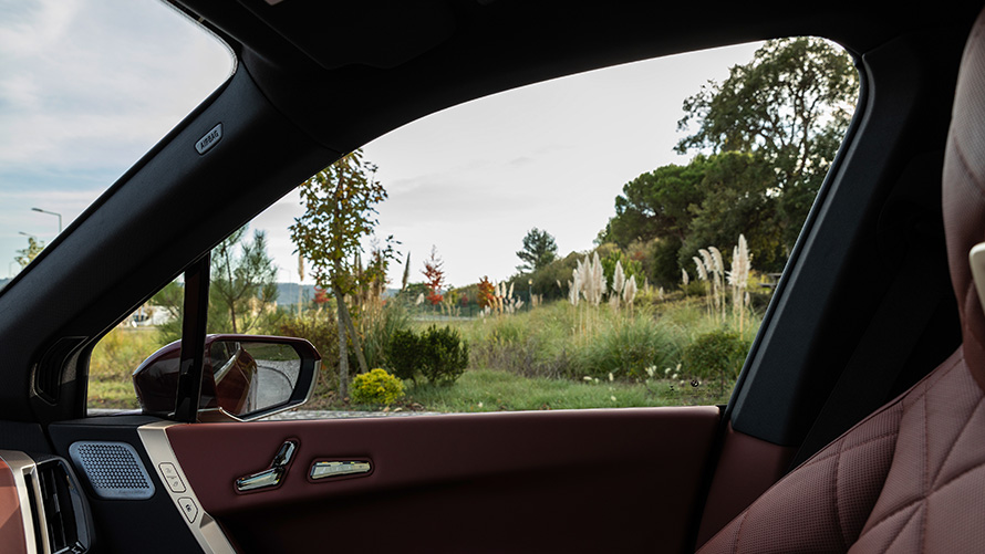 BMW iX i20 električni SUV održivost BMW iX i20 2021 električni SUV unutrašnjost Suite održivost