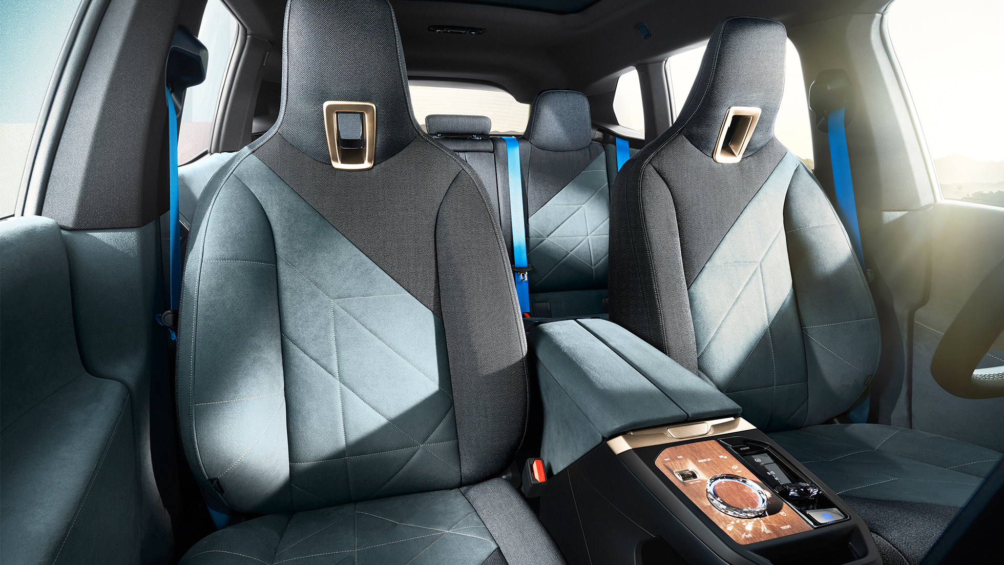 BMW iX stražnja sjedala Loft Stonegrey BMW iX i20 stražnja sjedala Loft Stonegrey