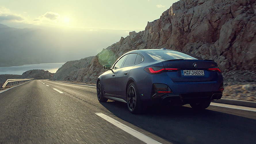 Video o sportskom osjećaju u potpuno električnom BMW i4 M50 G26 2021 Video o sportskom osjećaju u potpuno električnom BMW i4 M50 G26 2021
