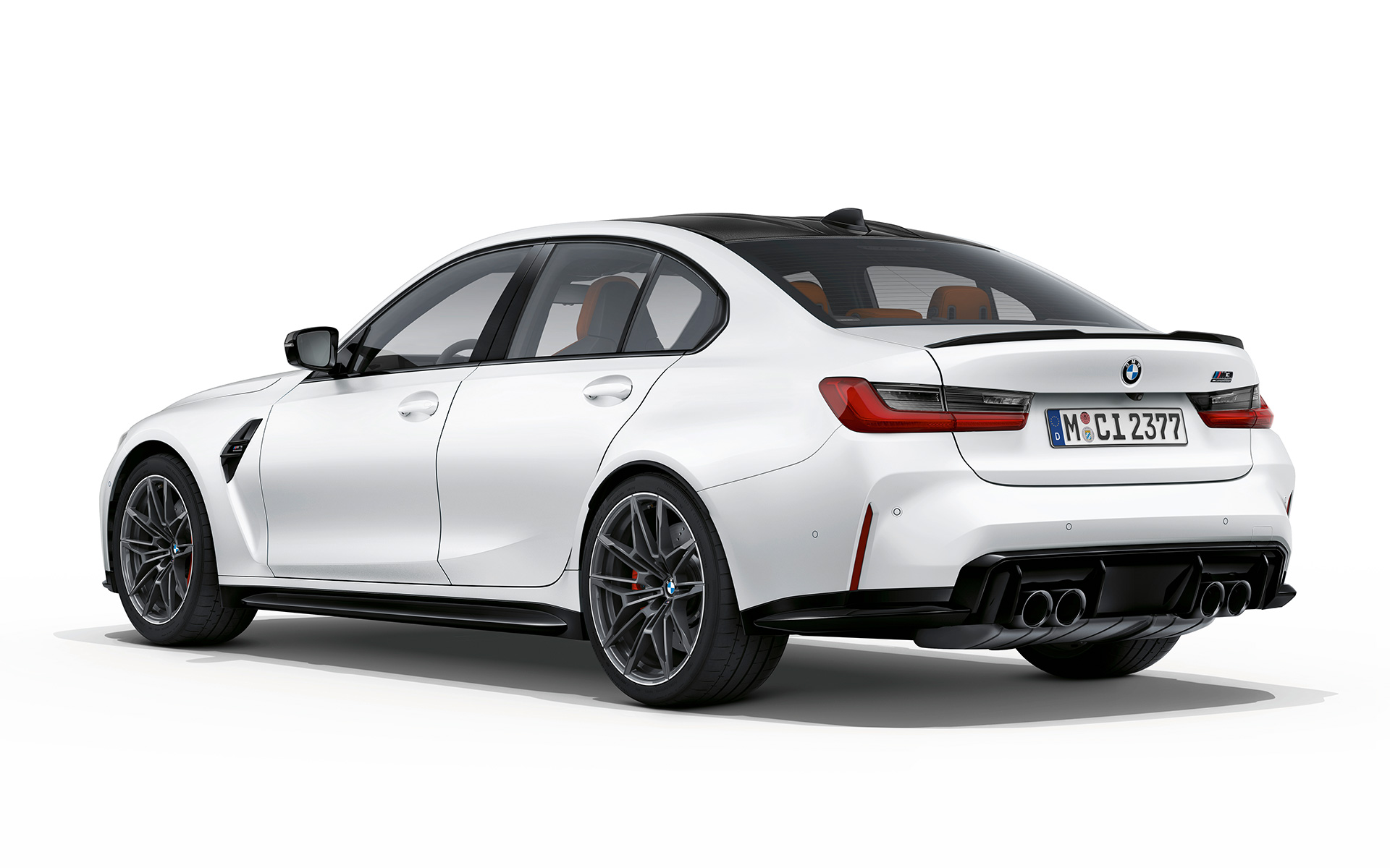 BMW M3 Competition G80 2020 Frozen Brilliant White metalik tročetvrtinski pogled straga